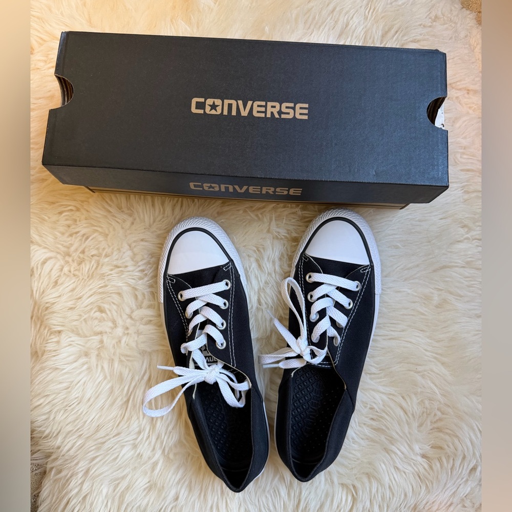 Converse All Star Black and White Shoes - Brand New - Women Size 6